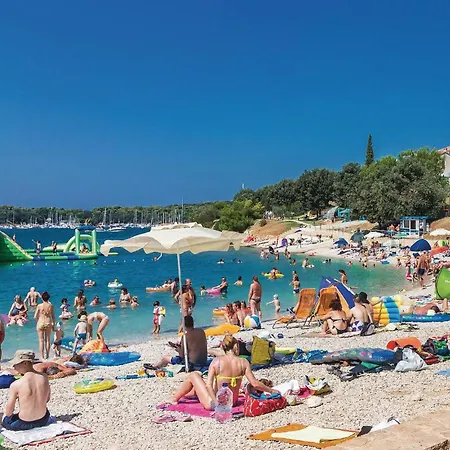 1 Bedroom Cozy In Pula Apartment Pula