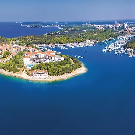 1 Bedroom Cozy In Pula Apartment Pula