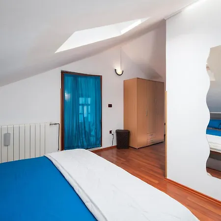1 Bedroom Beautiful Apartment In Pula Апартаменты